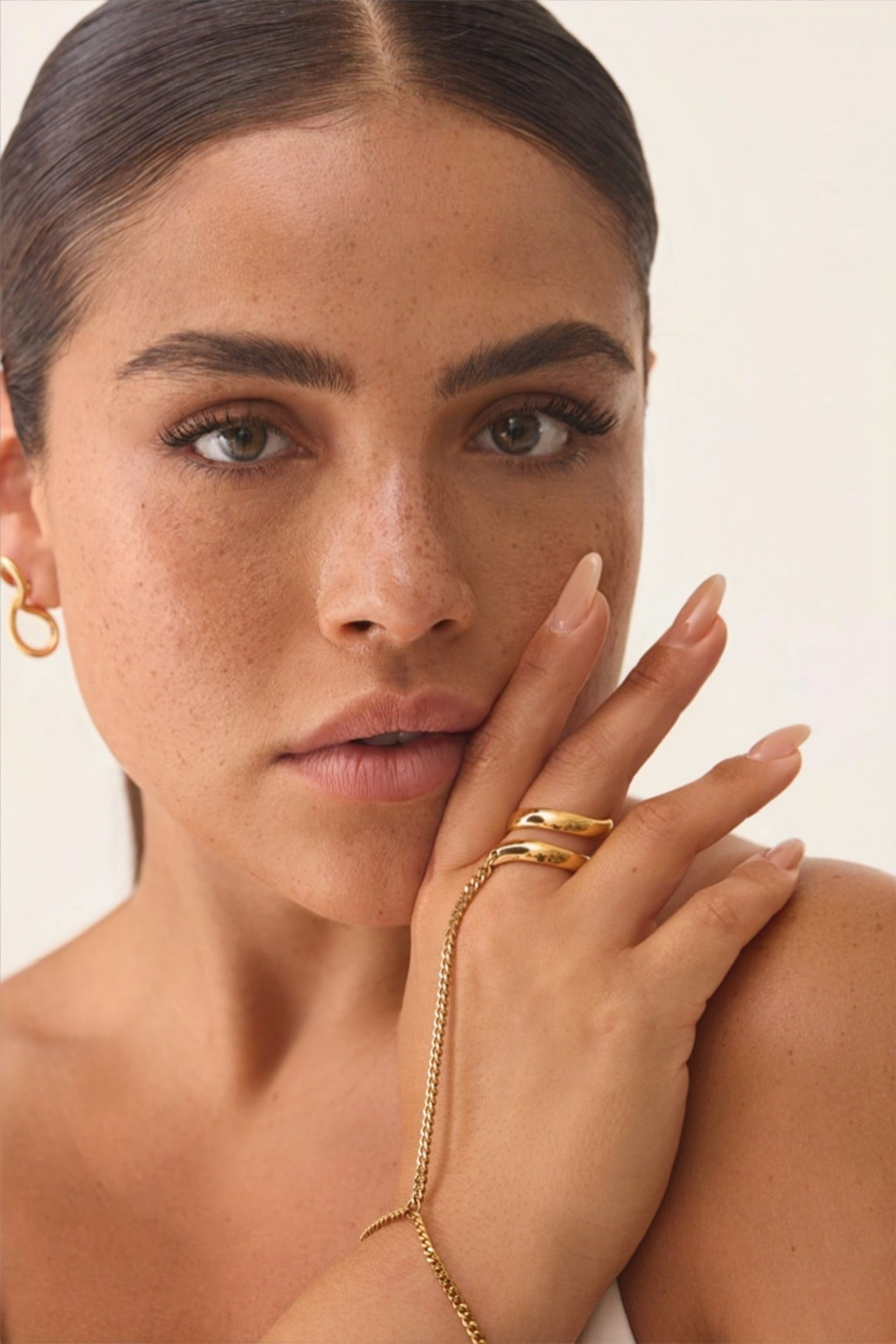 Sami Hand Chain