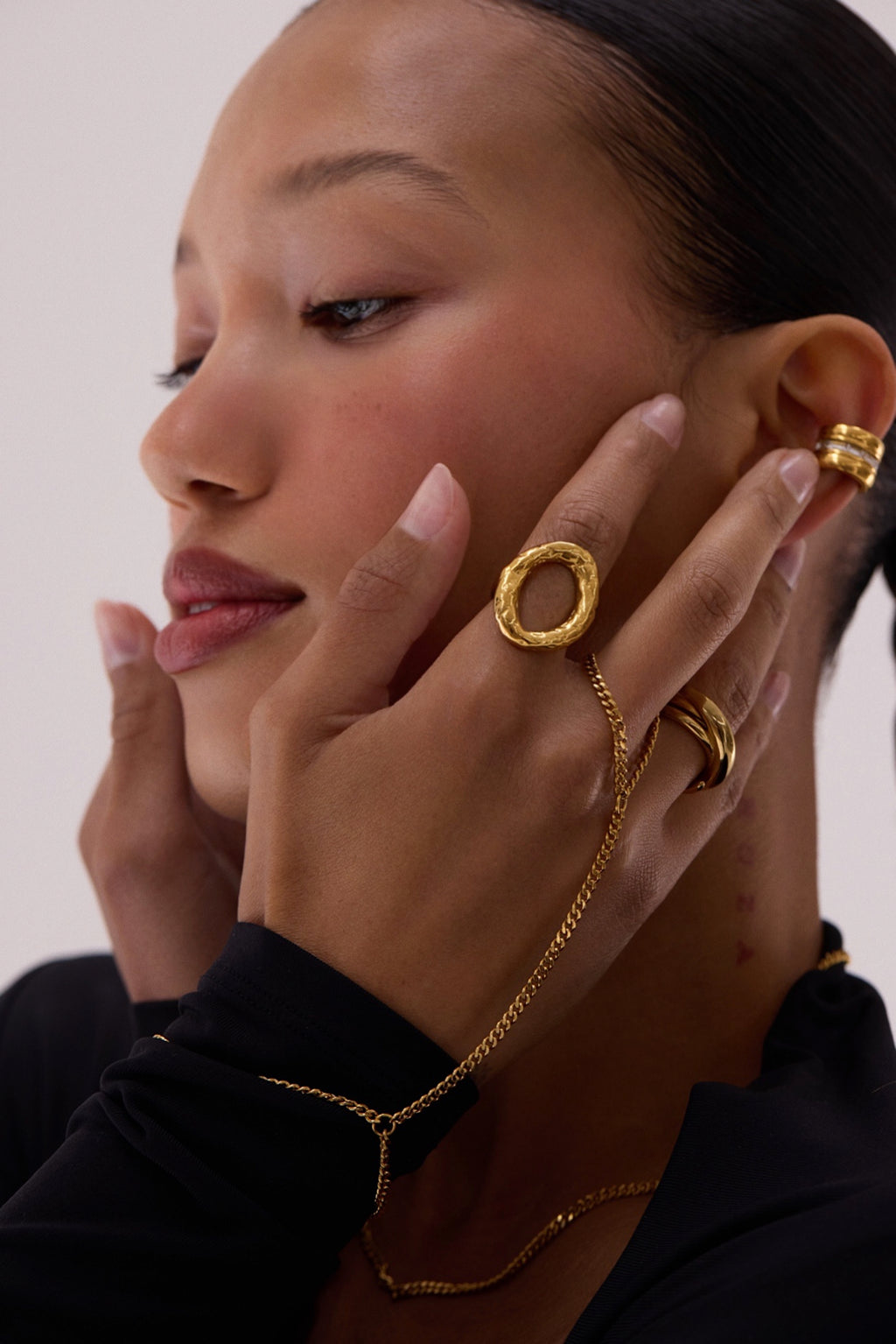 Dani Hand Chain